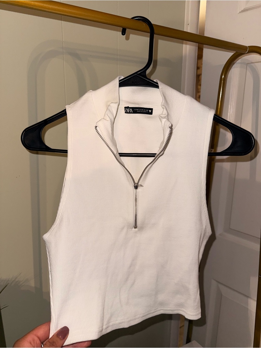 Zara White Ribbed Sleeveless Zip-Up Tank